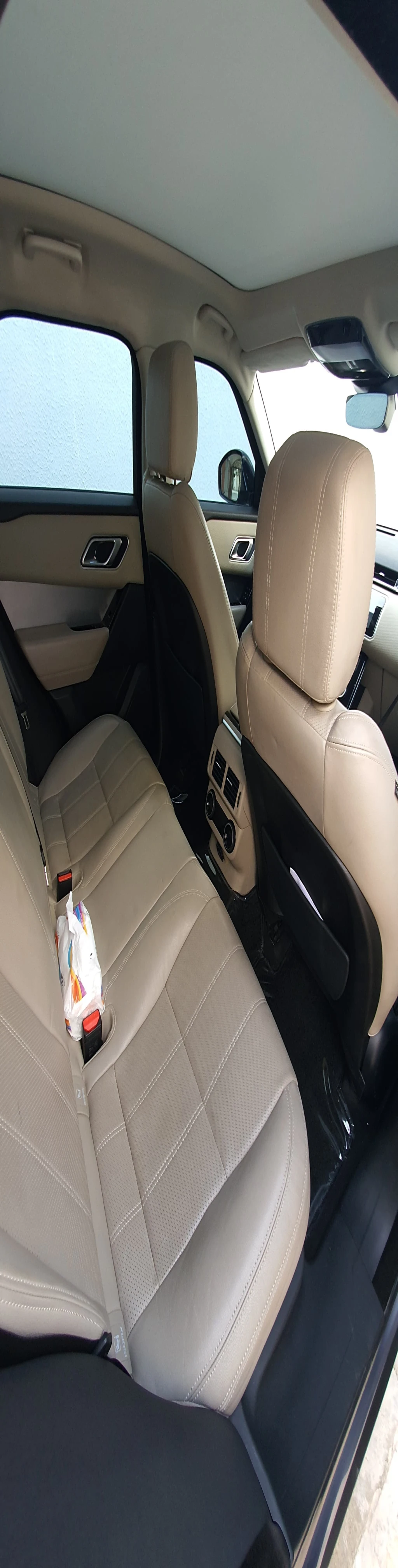Range Rover Velar P250 - Image 14