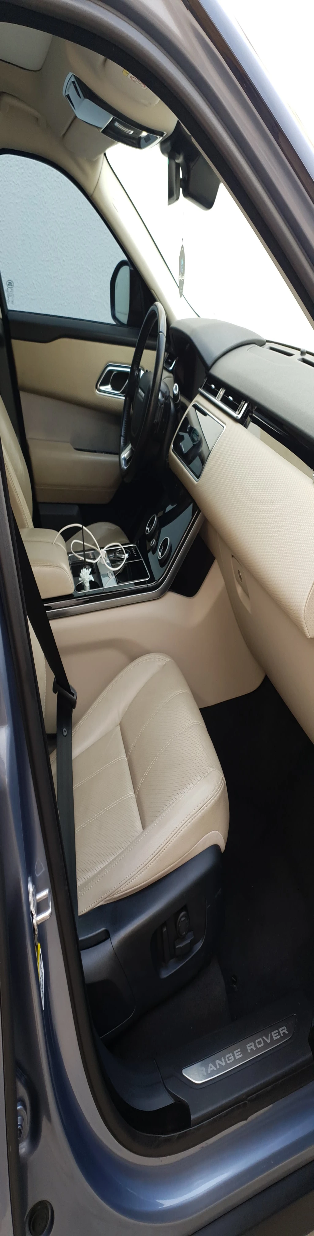 Range Rover Velar P250 - Image 13