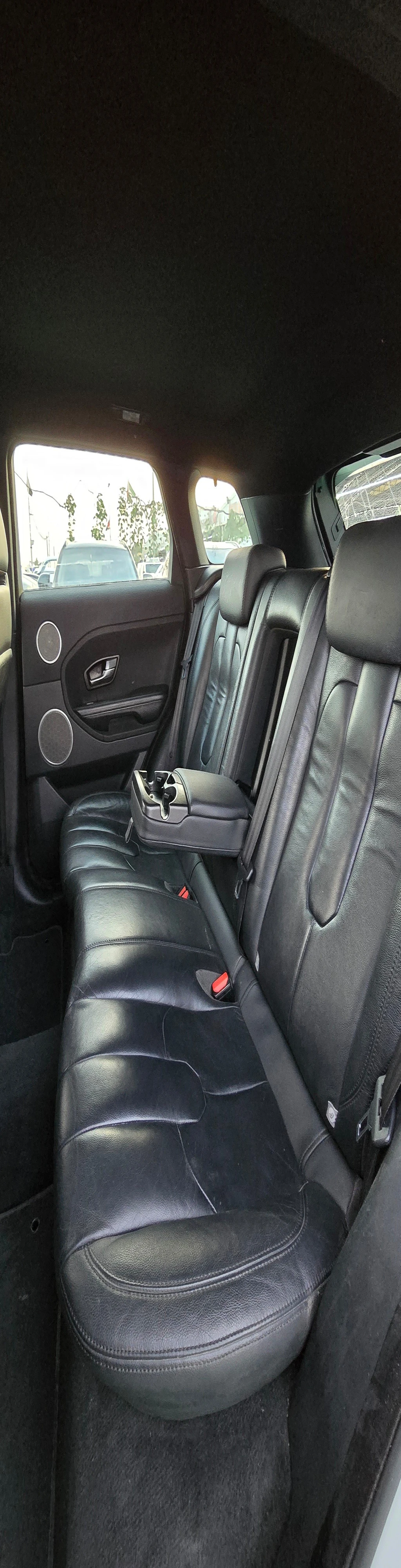 Range Rover Evoque in excellent condition,  original paint. - Image 11