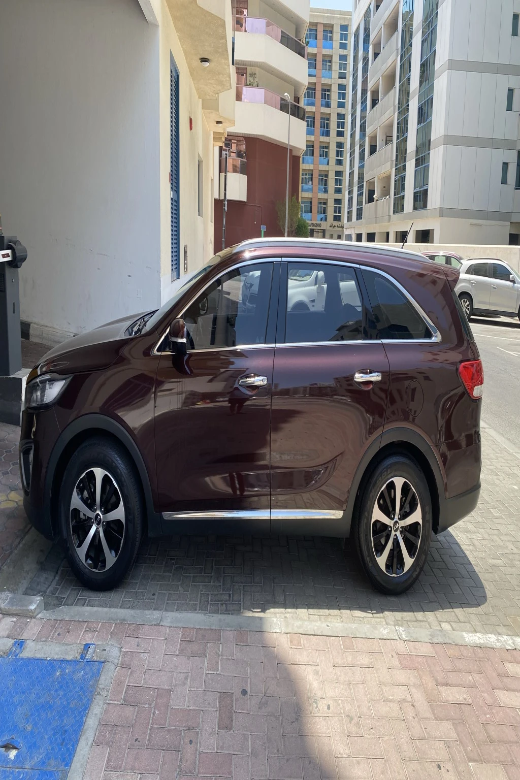 Kia sorento LX GCC First owner car, lady driven - Image 4