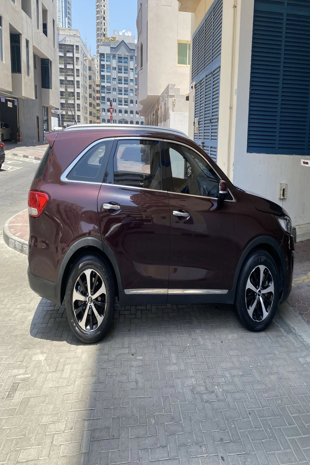 Kia sorento LX GCC First owner car, lady driven - Image 2