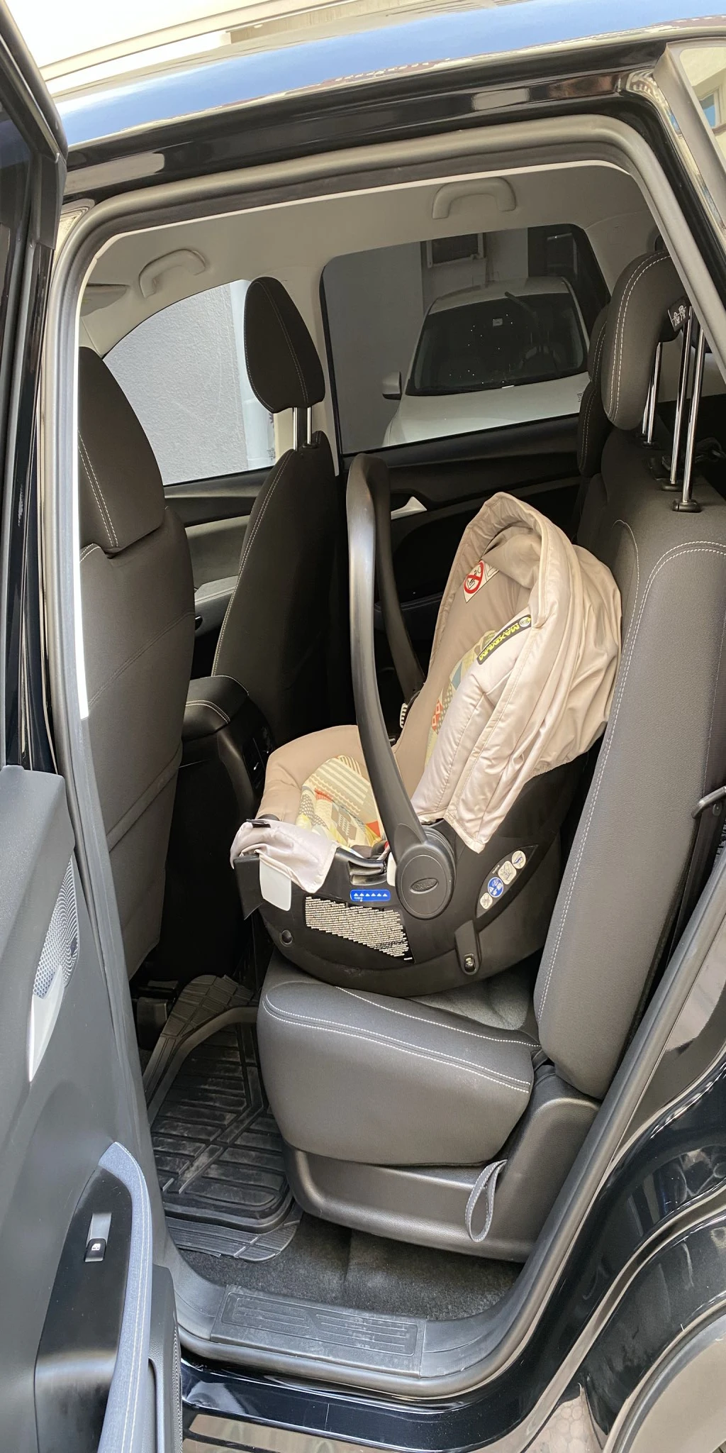 Chevrolet Captiva 2022 GCC - Image 2
