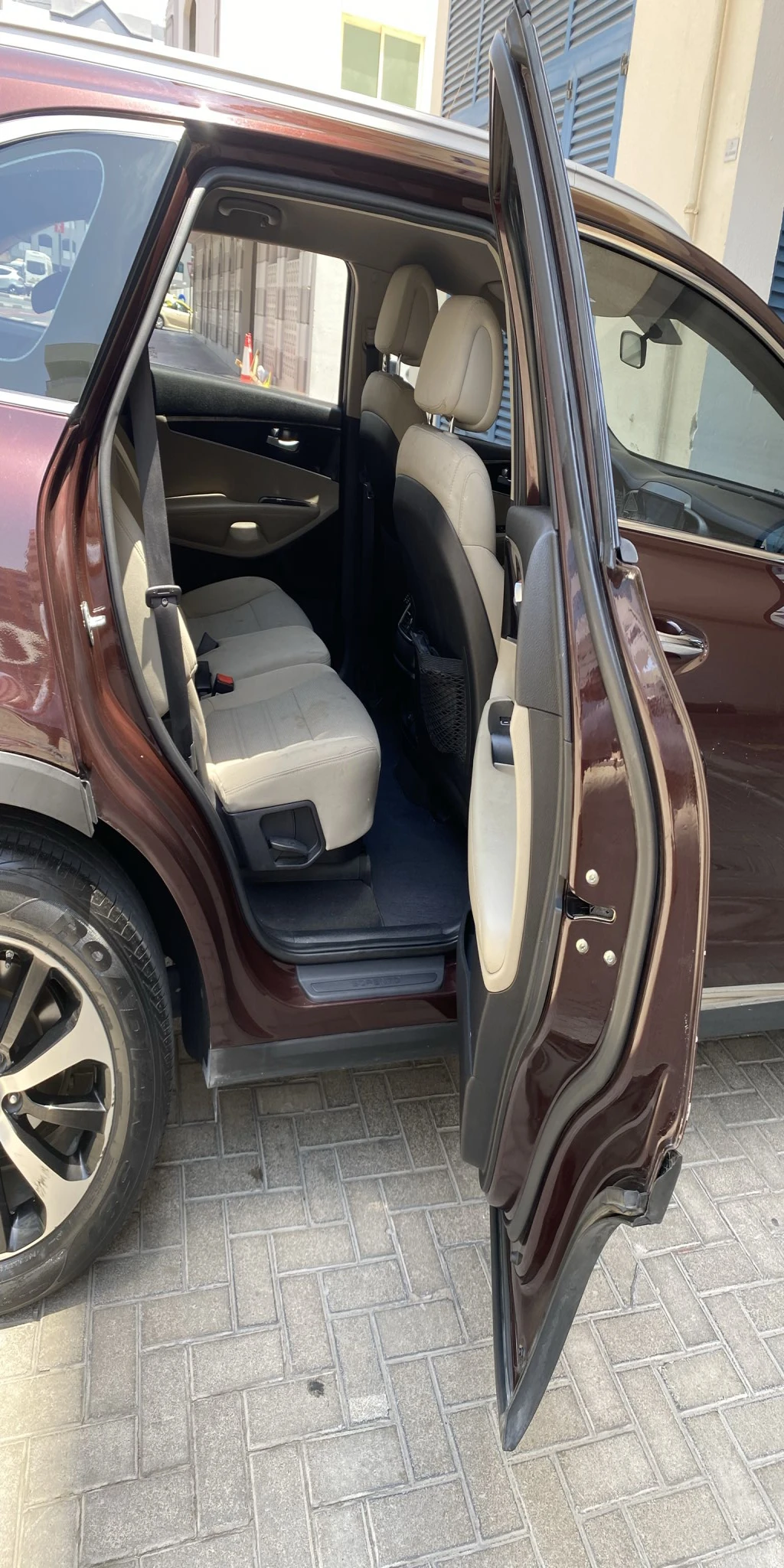 Kia sorento LX GCC First owner car, lady driven - Image 6