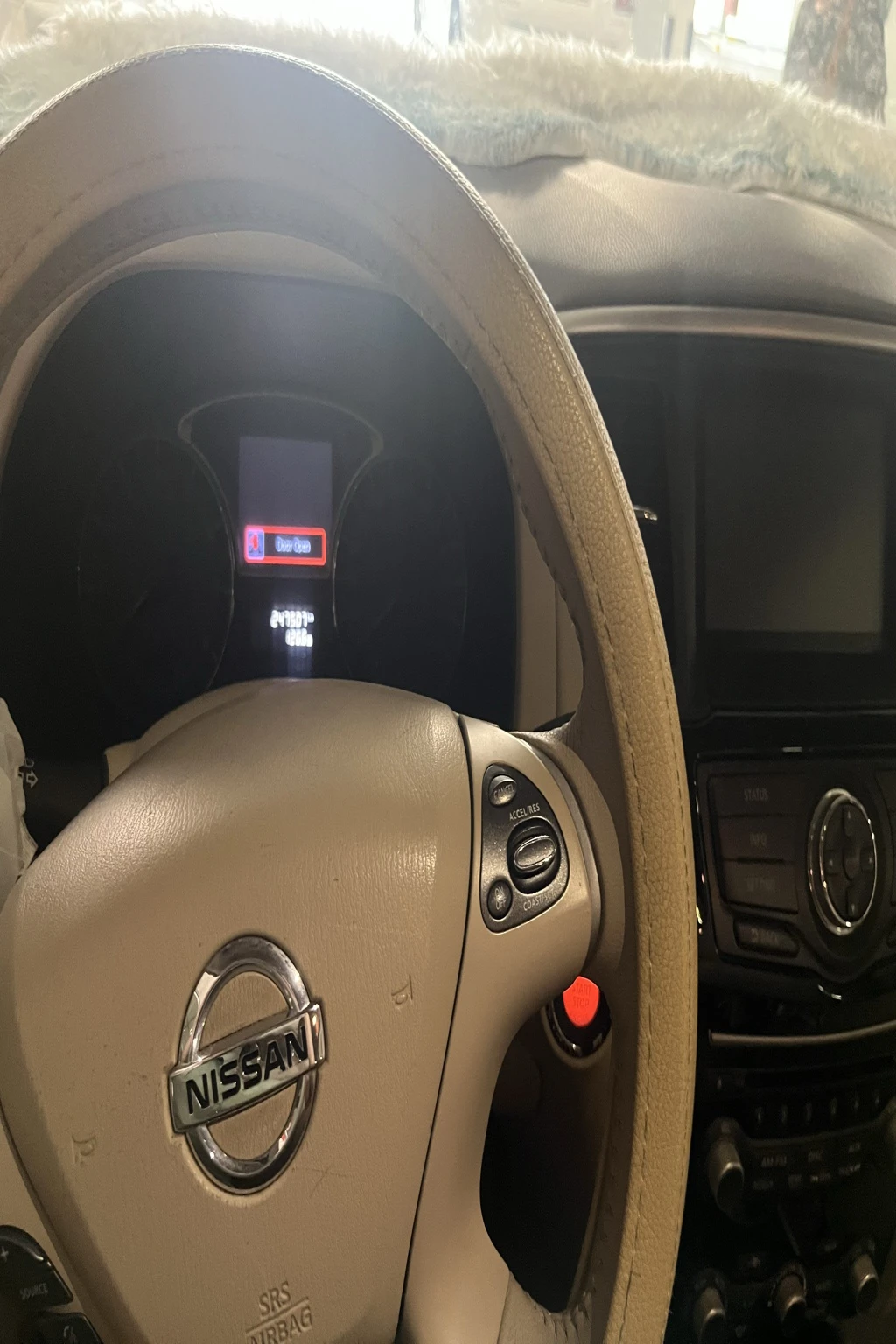 Nissan Pathfinder 2014 GCC for sale - Image 9