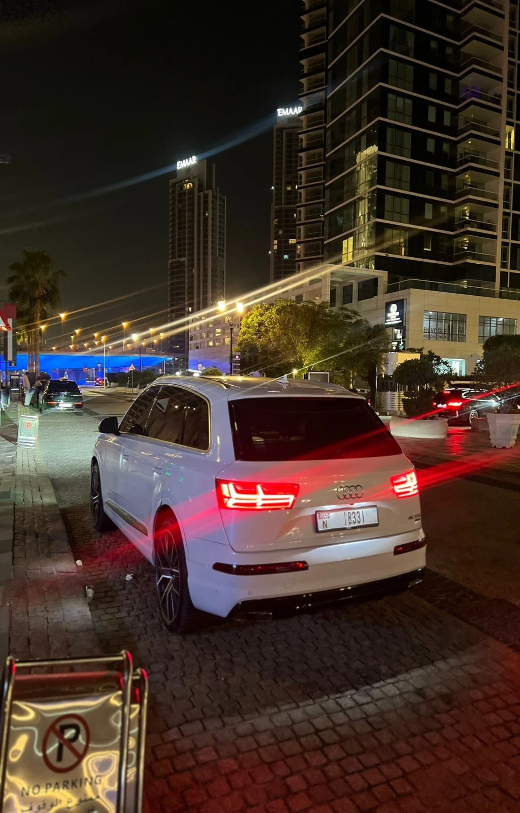 Audi Q7 - Image 2