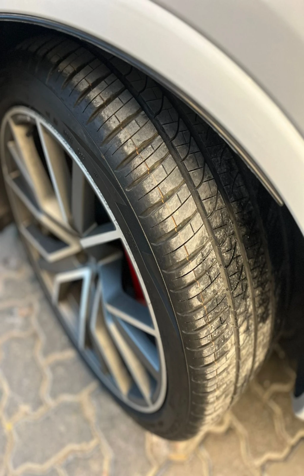 Audi Q7 - Image 4
