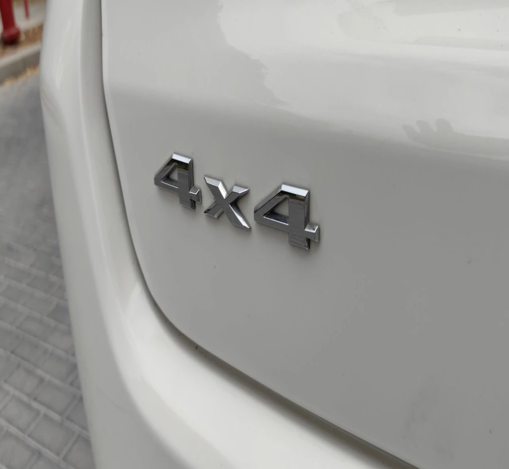 2020 JEEP COMPASS GCC 4X4 54K KM - Image 4