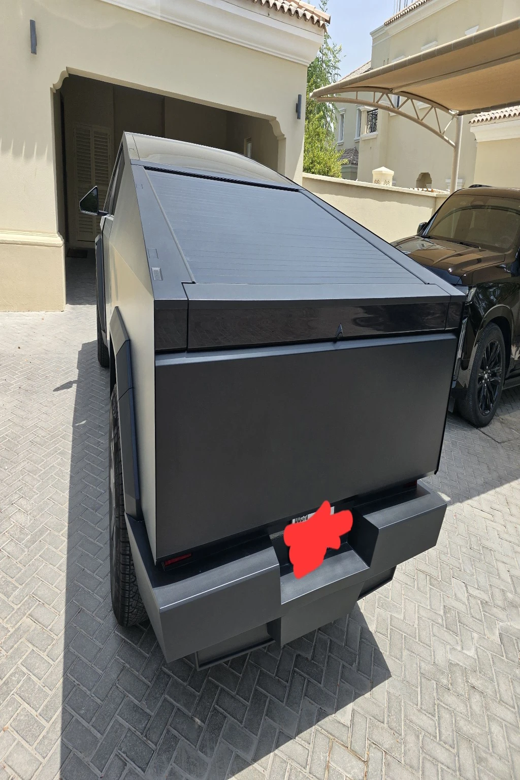 Tesla cayber truck - Image 2