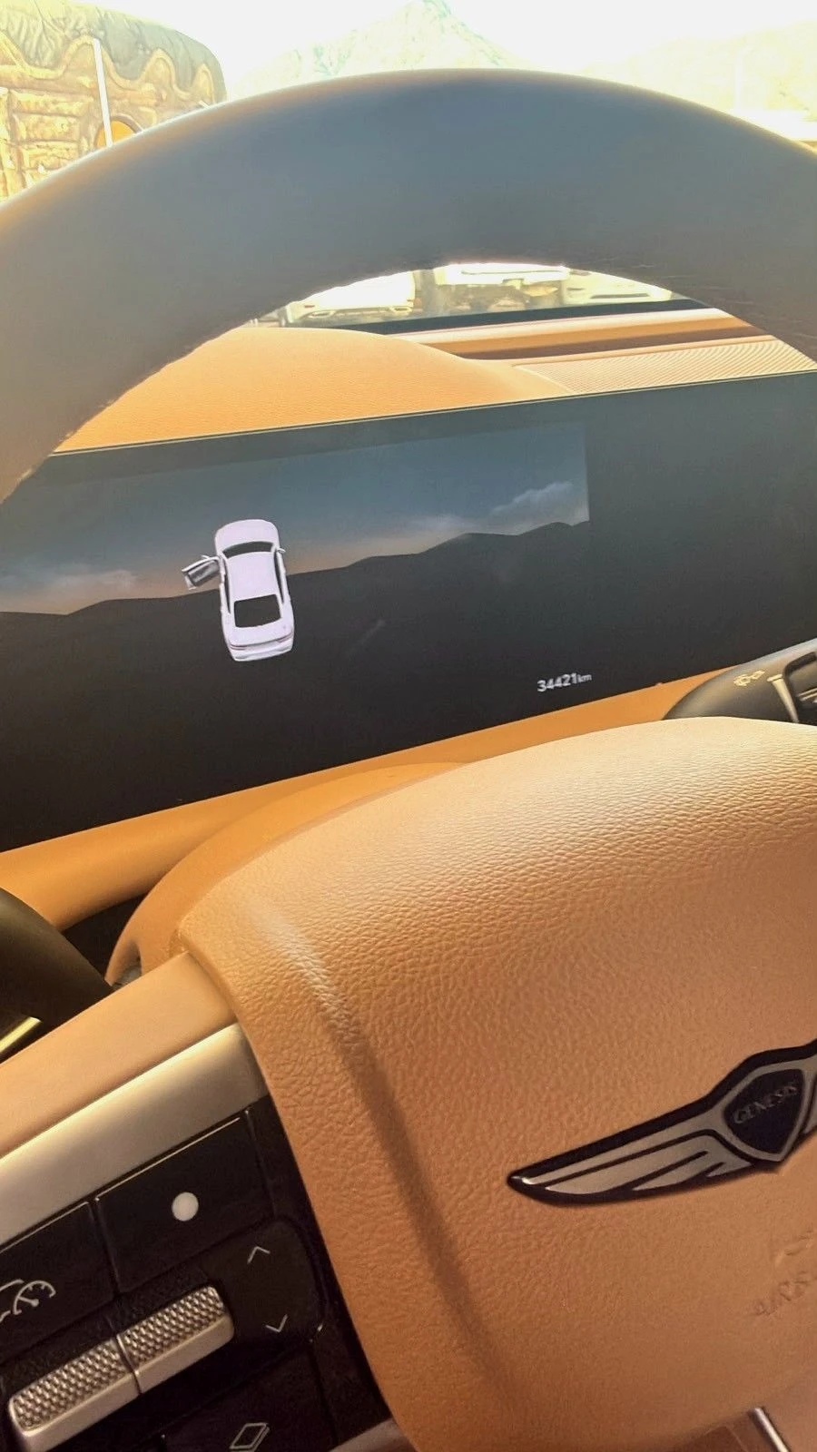 للبيع جنسس G80 موديل 2025 خليجي 4 سلندر توربو مالك اول - Image 4
