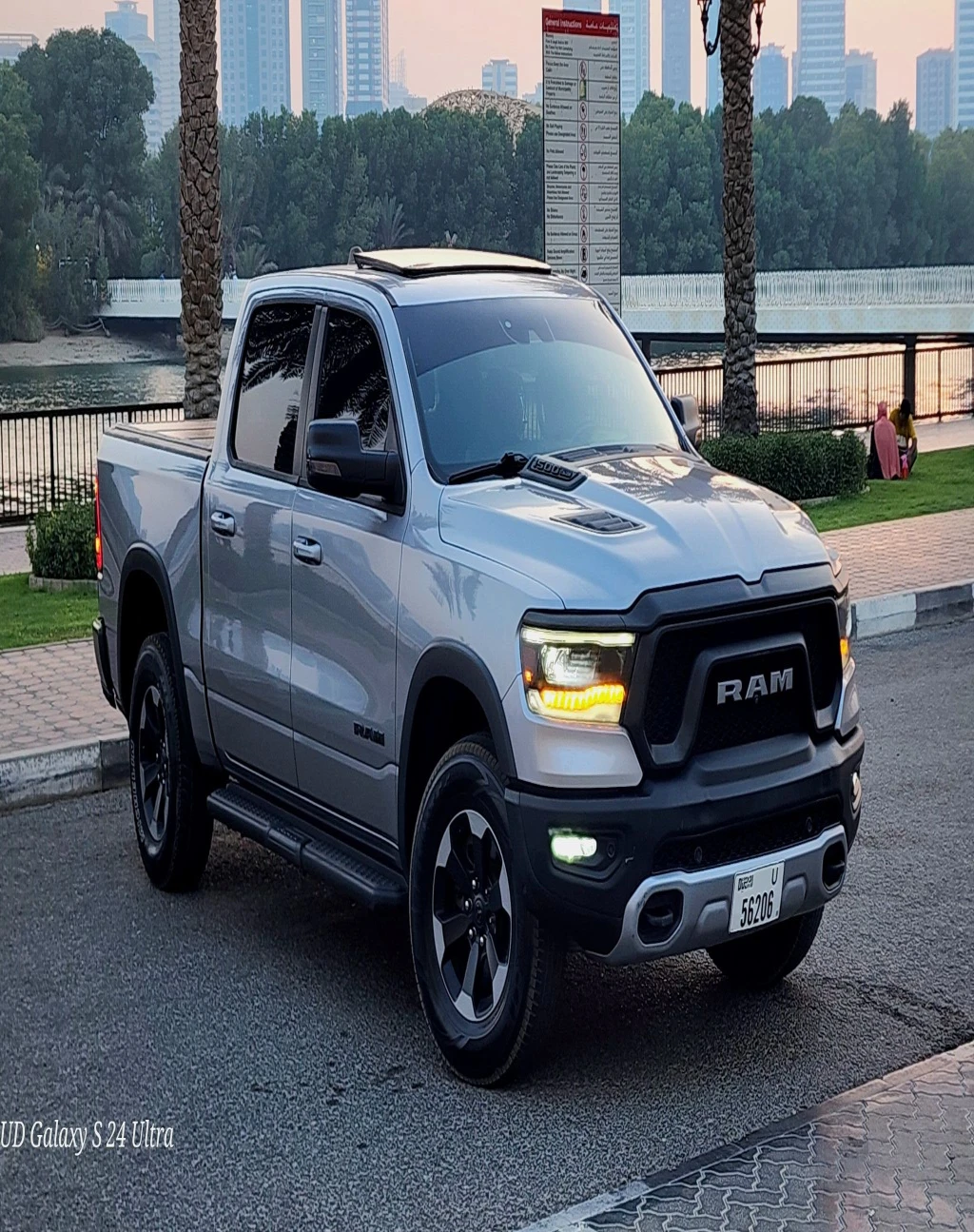 دودج رام فئة ريبل محرك 5.7 -4×4 أعلى المواصفات بأفضل سعر بالخليج  تحويل فوري لا يحتاج اي مصاريف يقبل الدفع كاش او تمويل بنكي - Image 15