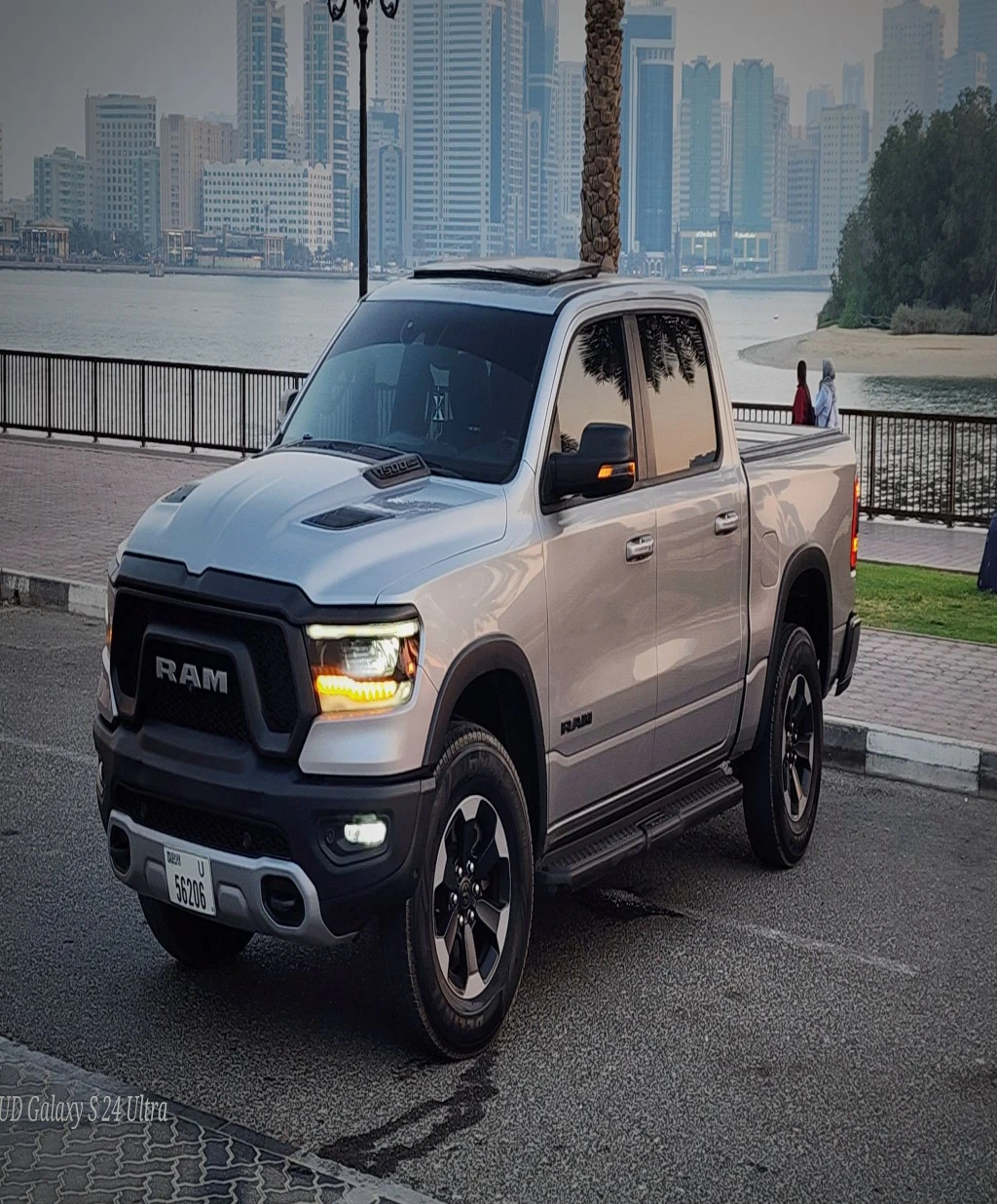 دودج رام فئة ريبل محرك 5.7 -4×4 أعلى المواصفات بأفضل سعر بالخليج  تحويل فوري لا يحتاج اي مصاريف يقبل الدفع كاش او تمويل بنكي - Image 16