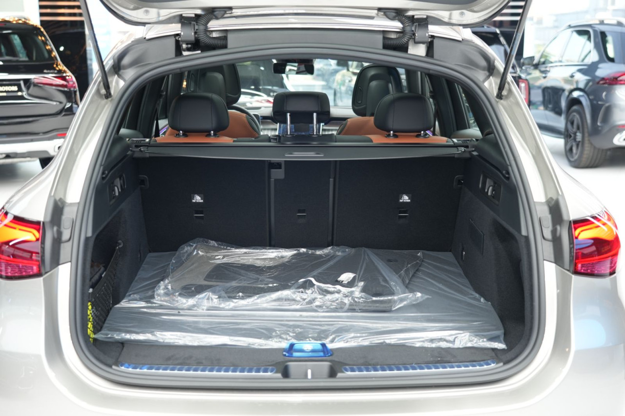 Mercedes Benz 190 - Image 11