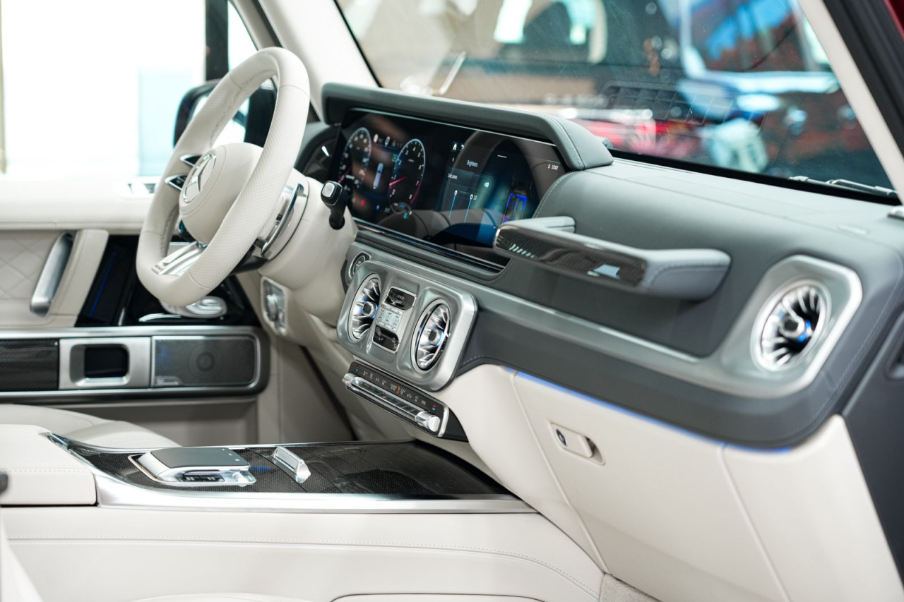 Mercedes Benz 190 - Image 6