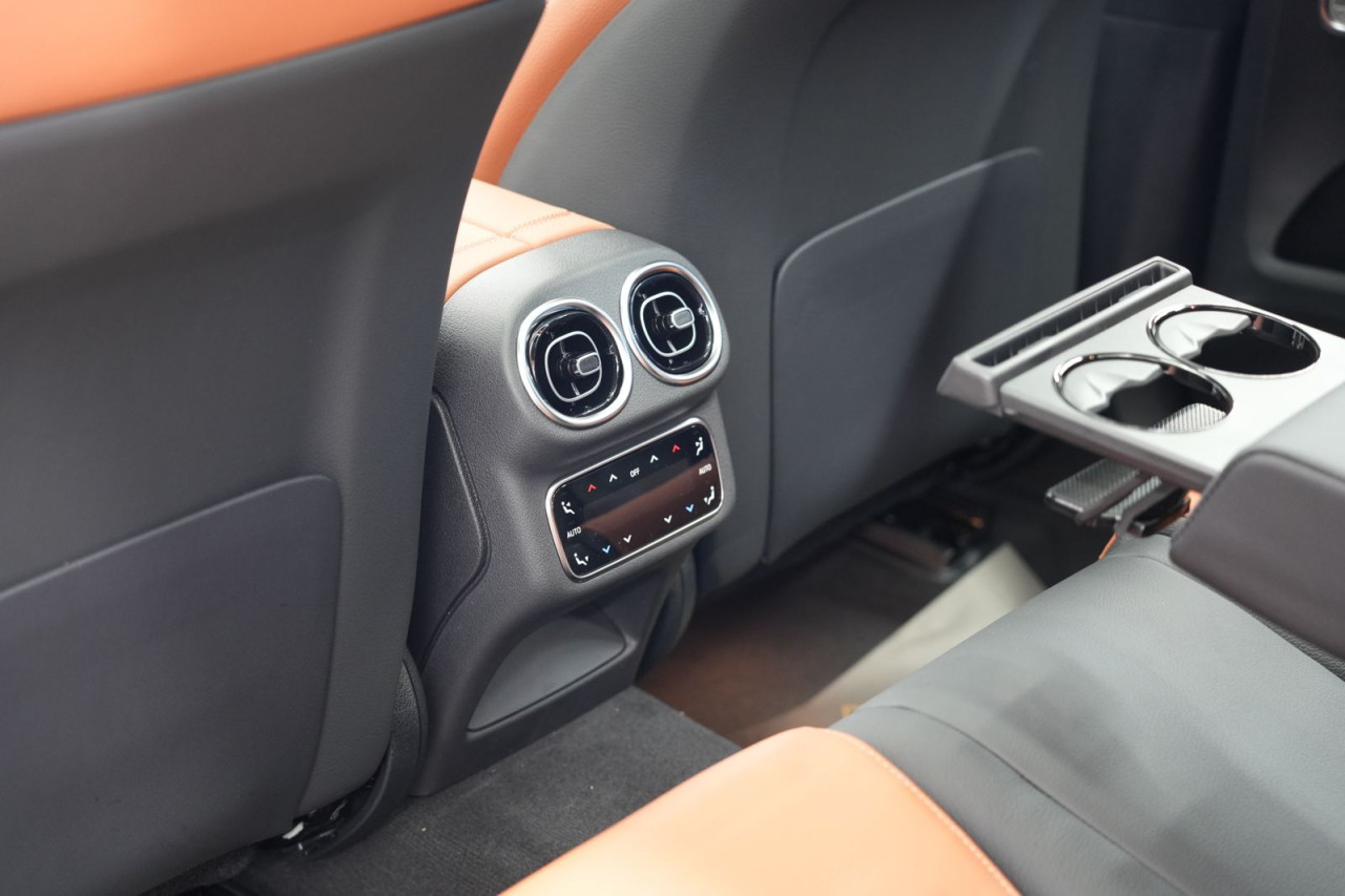Mercedes Benz 190 - Image 21