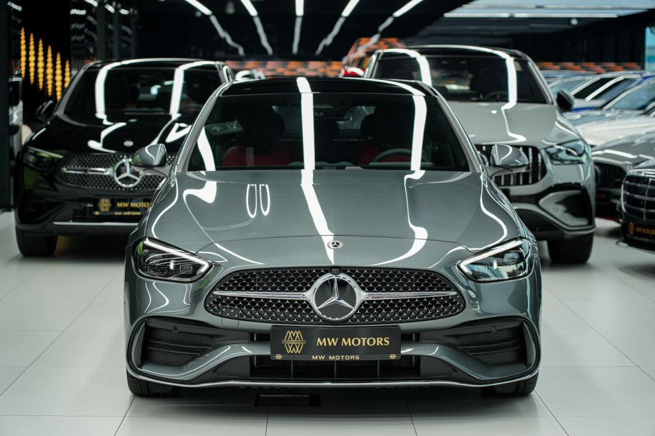 Mercedes Benz C-Class - Image 3