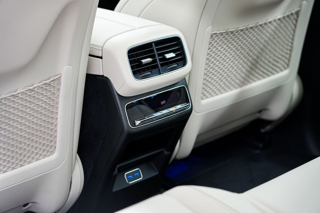 Mercedes Benz GLS - Image 10