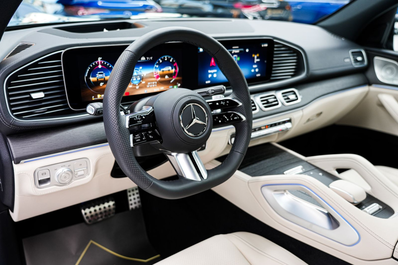 Mercedes Benz GLS - Image 8