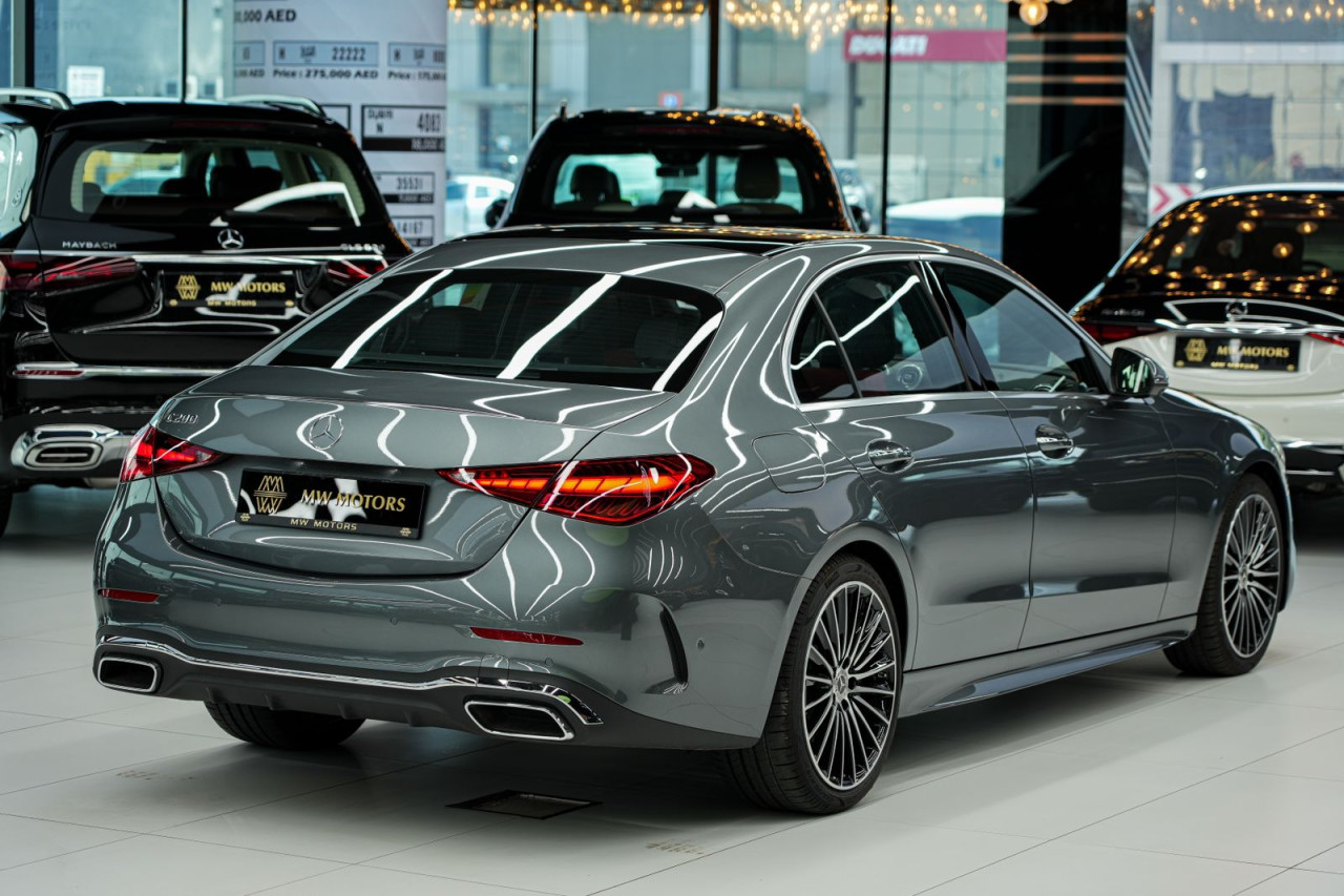 Mercedes Benz C-Class - Image 4