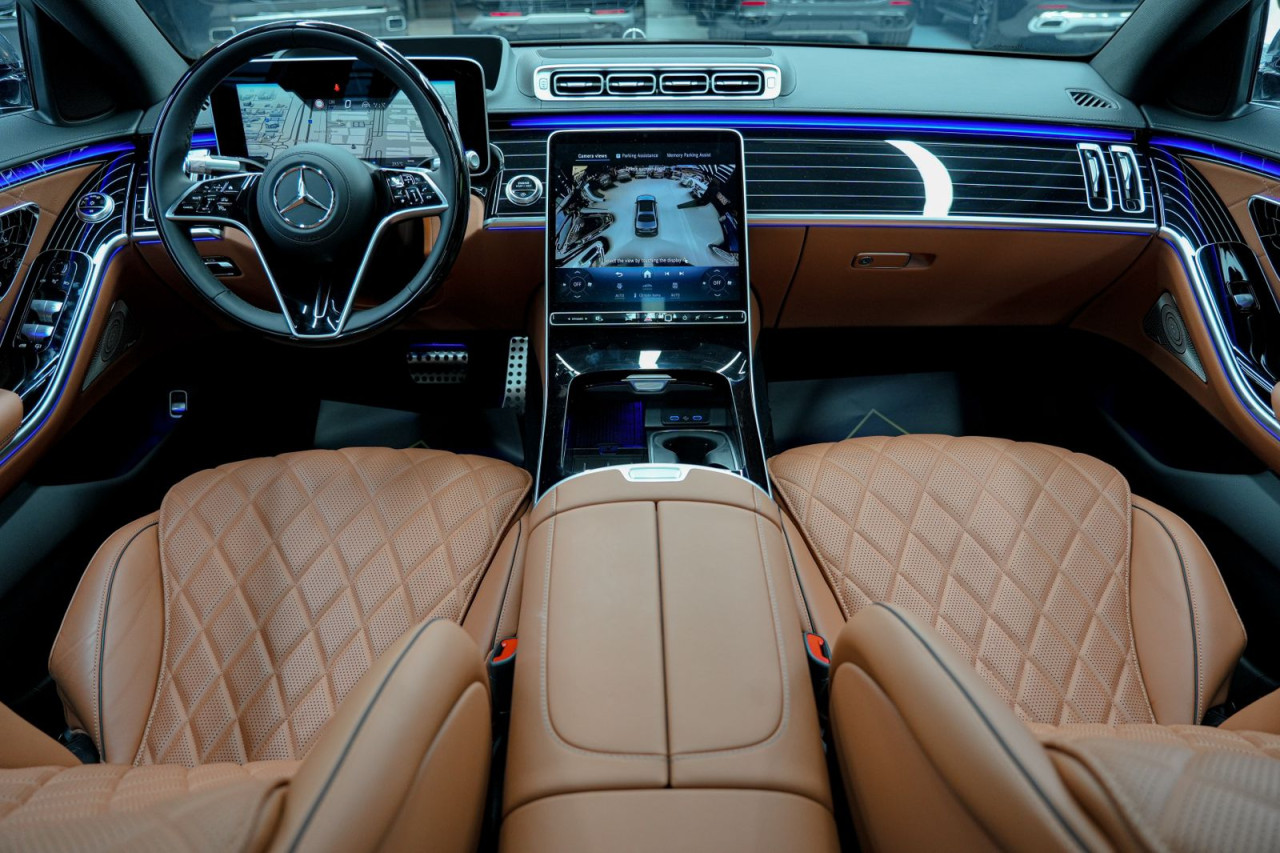 Mercedes Benz S-Class - Image 5