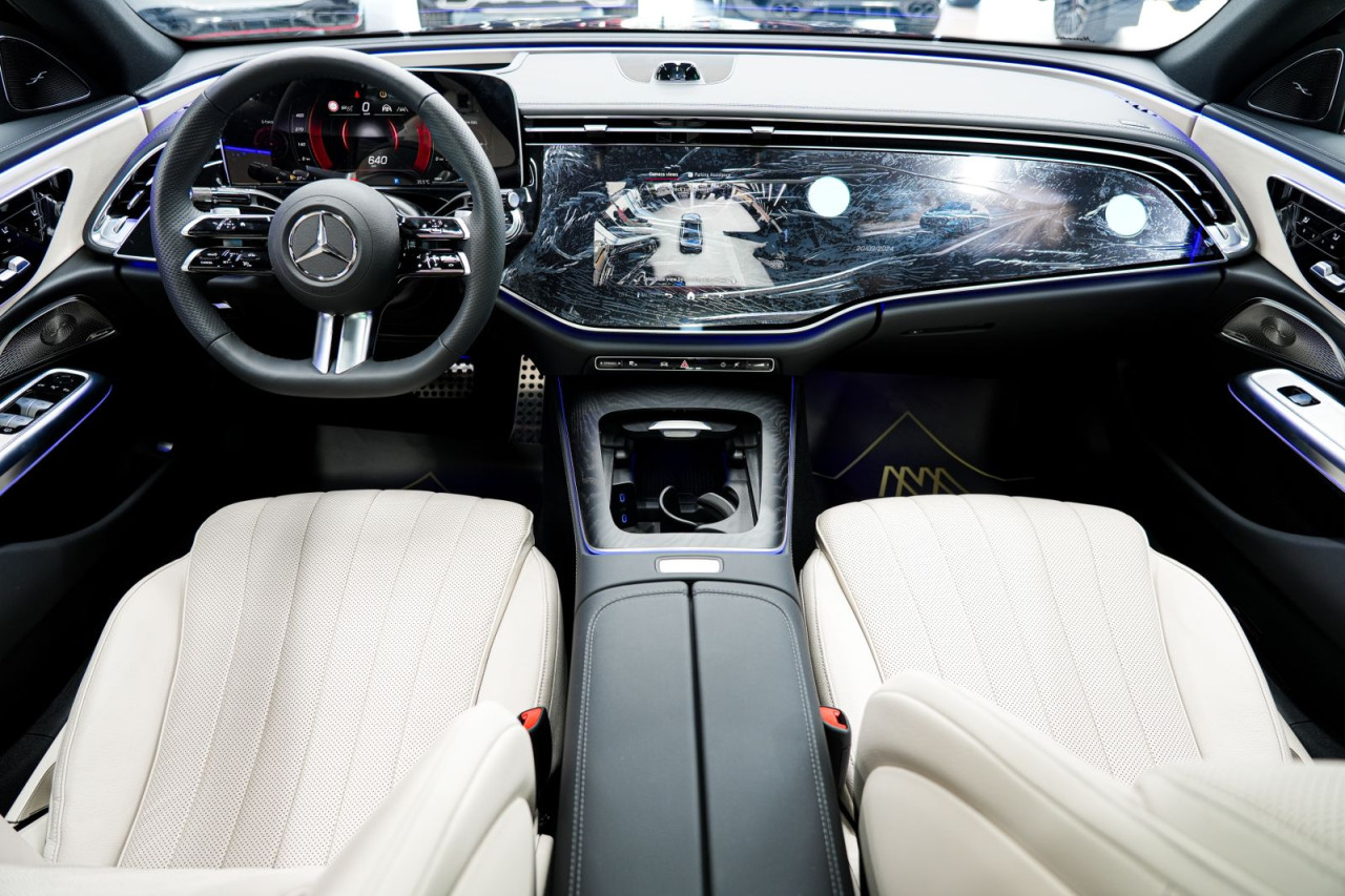 Mercedes Benz E-Class - Image 5