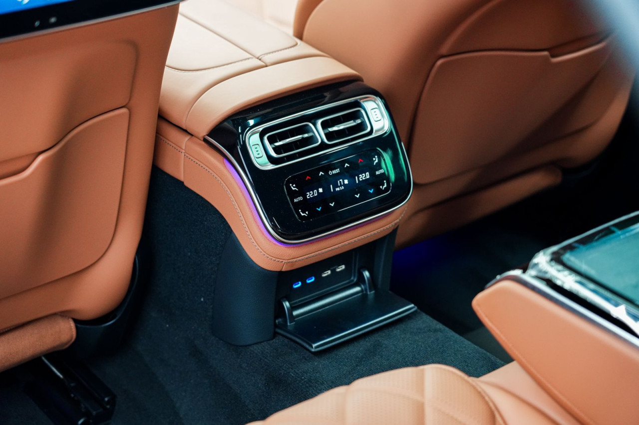 Mercedes Benz S-Class - Image 21