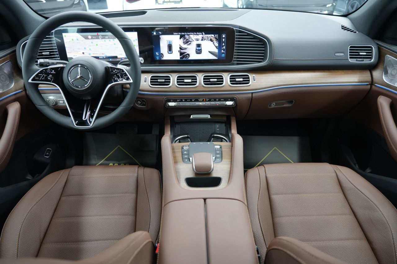 Mercedes Benz GLE SUV - Image 3