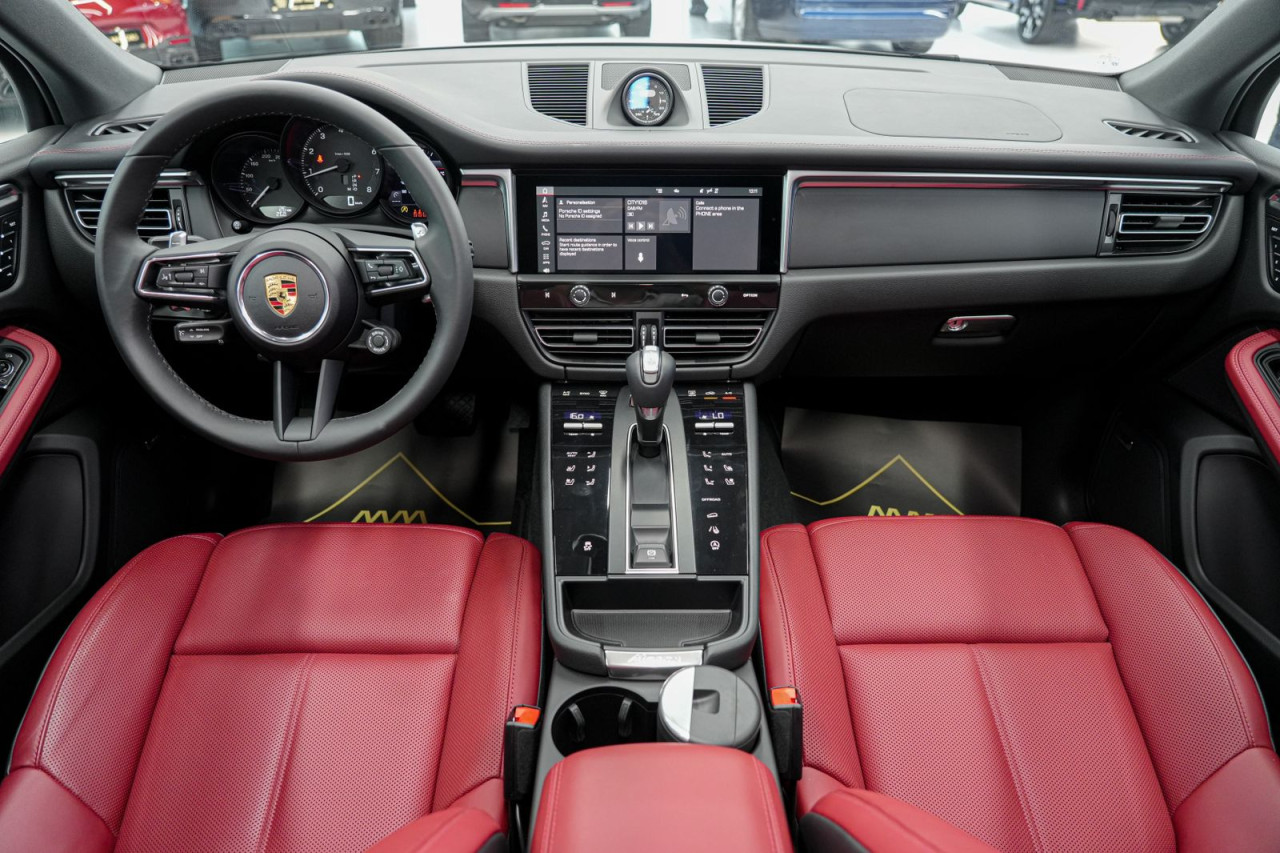 Porsche Macan - Image 5