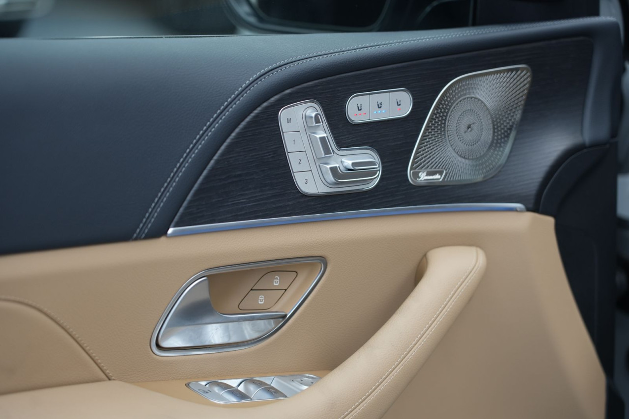 Mercedes Benz GLE SUV - Image 10