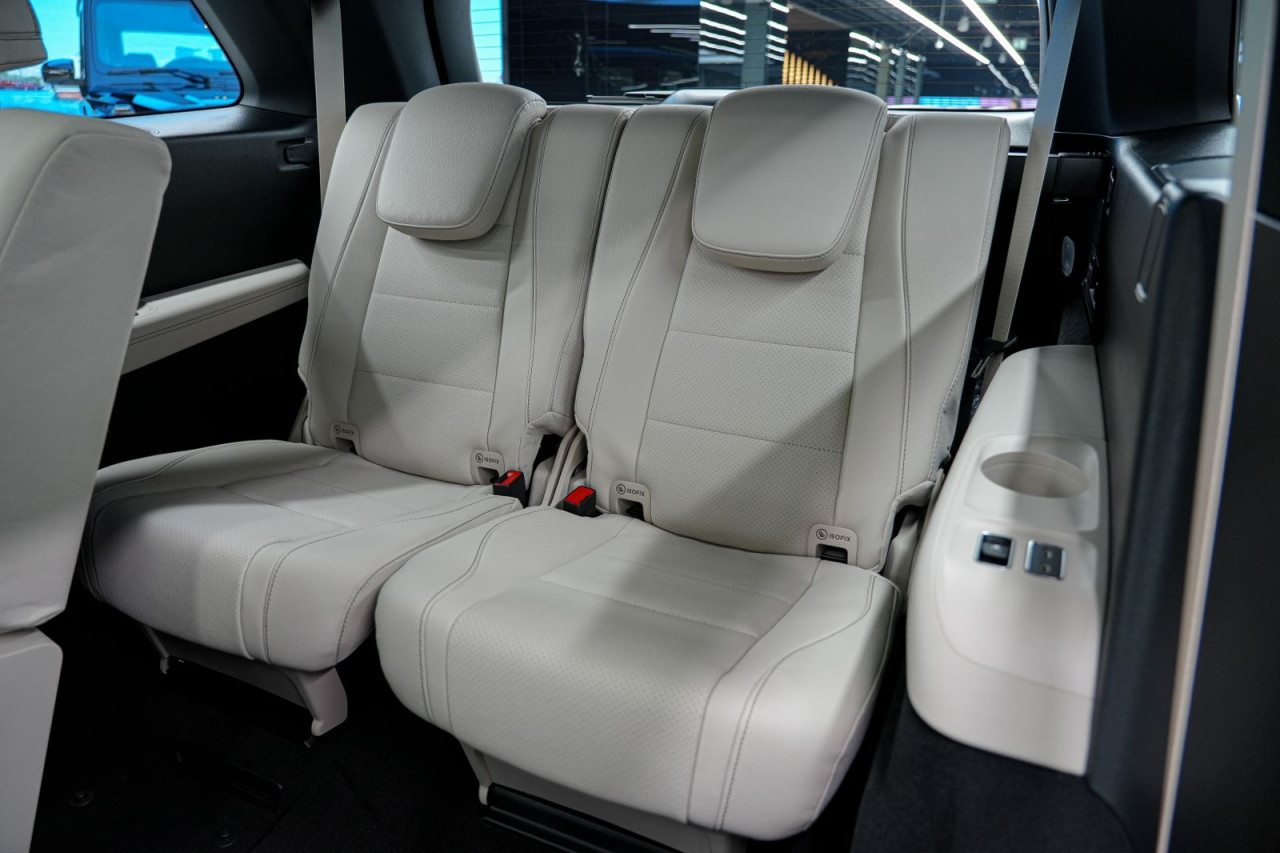 Mercedes Benz GLS - Image 12