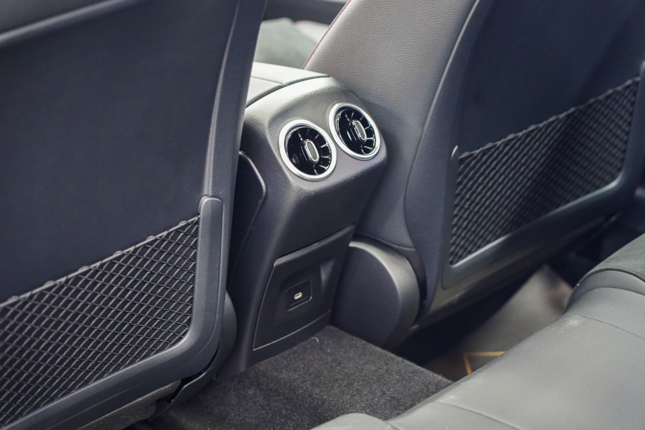 Mercedes Benz CLA - Image 10