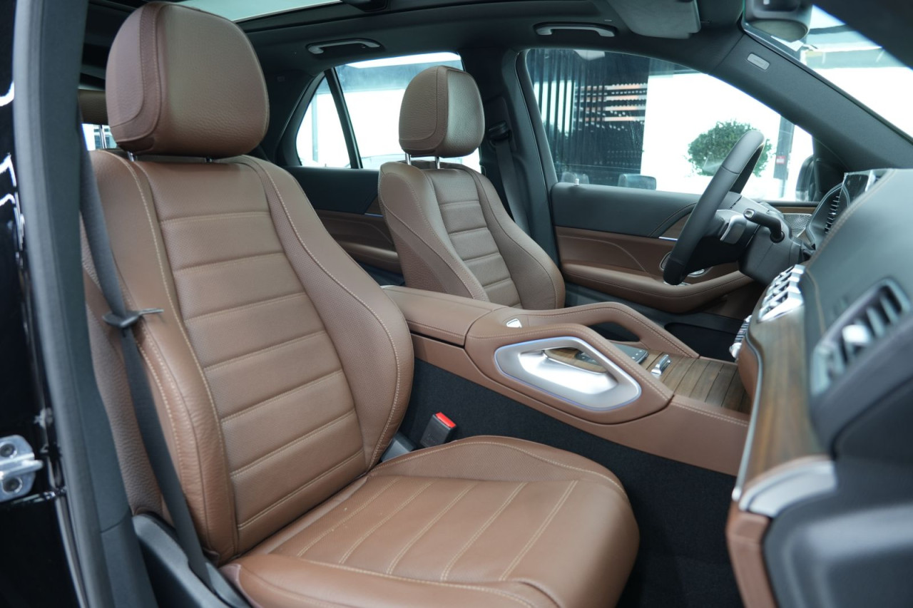 Mercedes Benz GLE SUV - Image 4