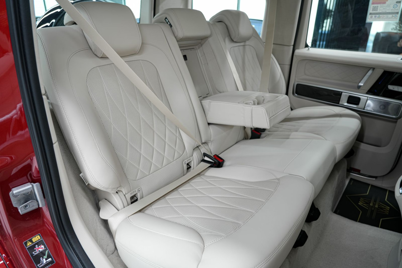 Mercedes Benz 190 - Image 7
