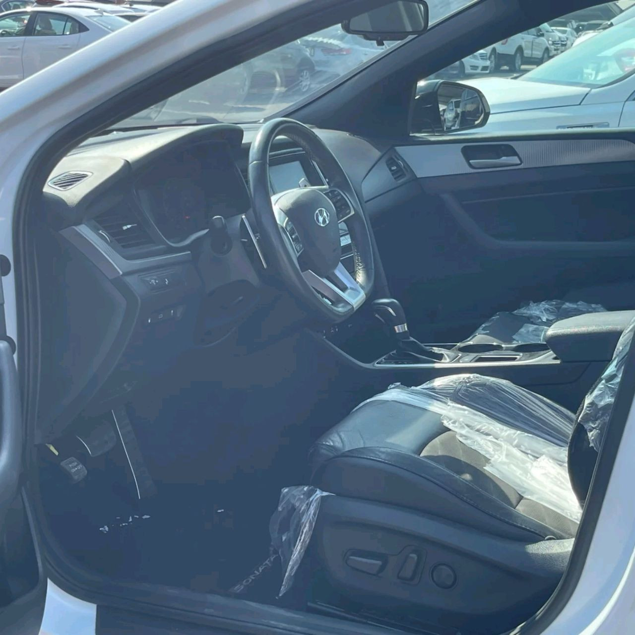 Hyundai Sonata - Image 10