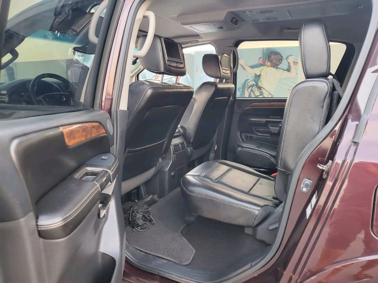 Nissan Armada - Image 9