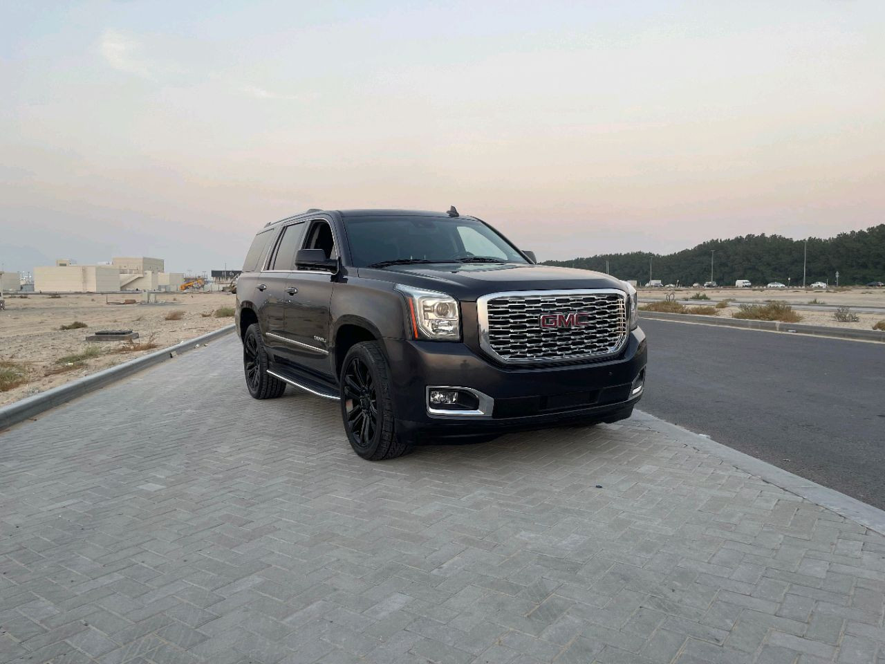GMC Denali - Image 8