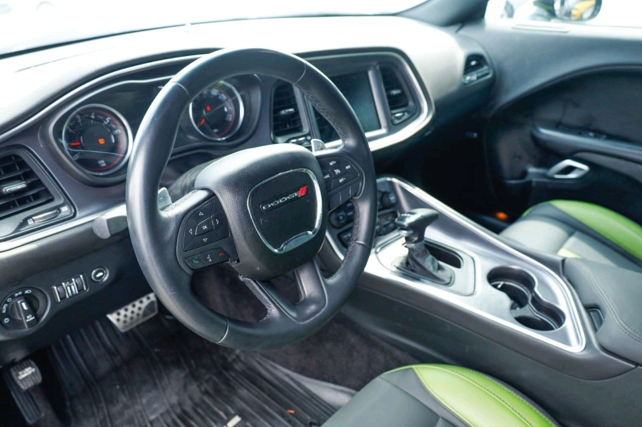 Dodge Challenger - Image 7