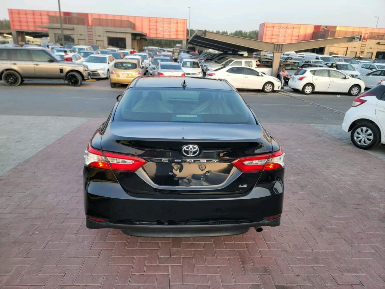 Toyota Camry - Image 13