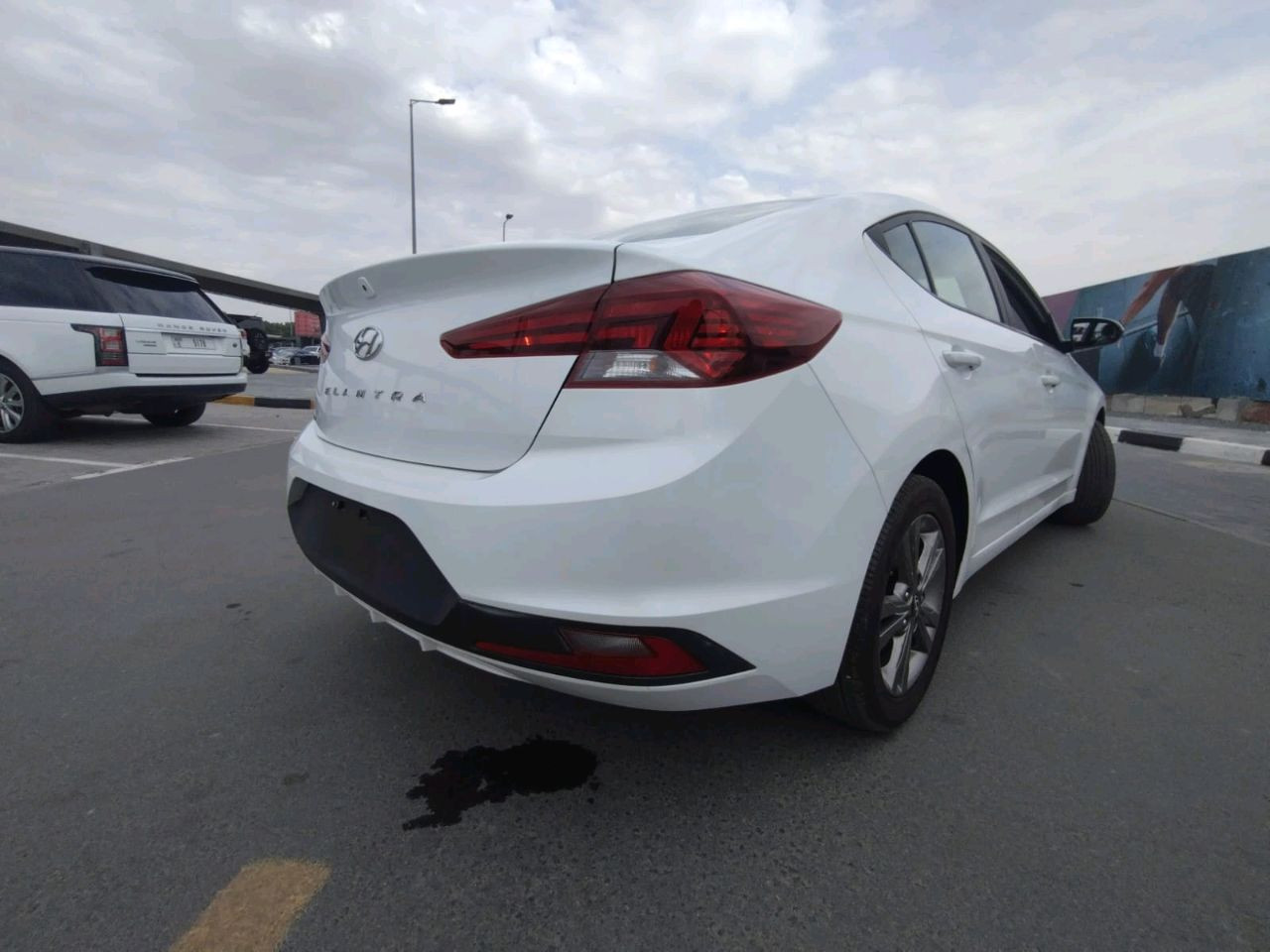 Hyundai Elantra - Image 7