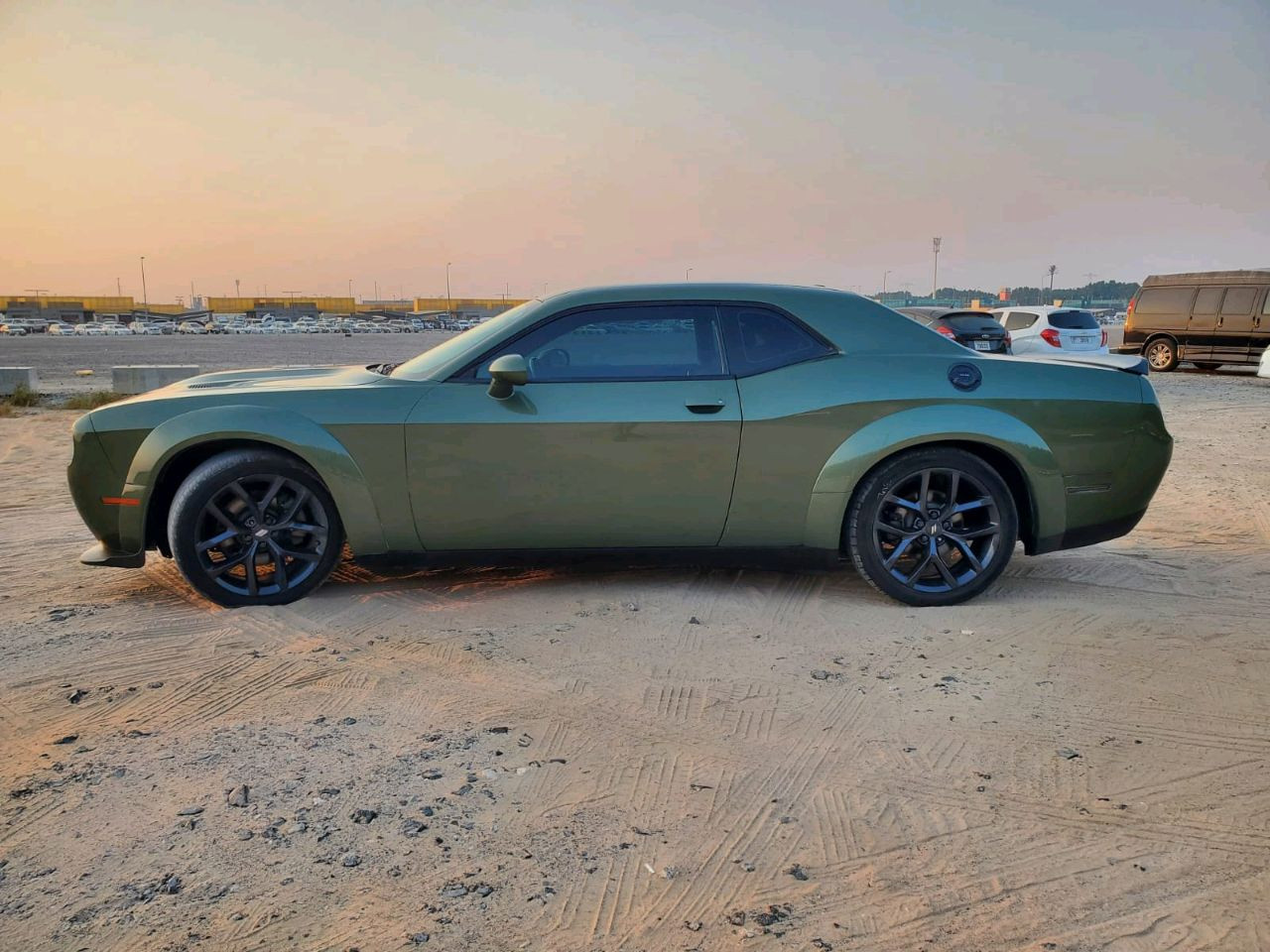 Dodge Challenger - Image 9