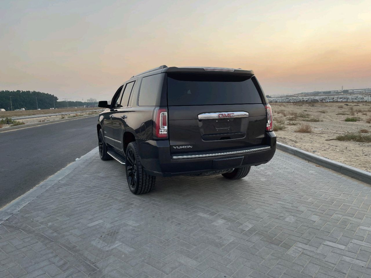GMC Denali - Image 9