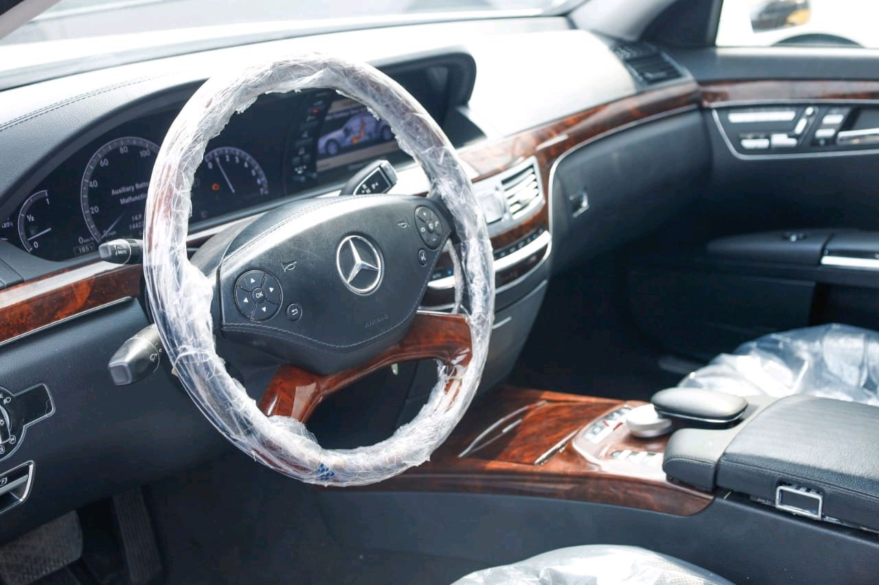 Mercedes Benz C-Class - Image 6