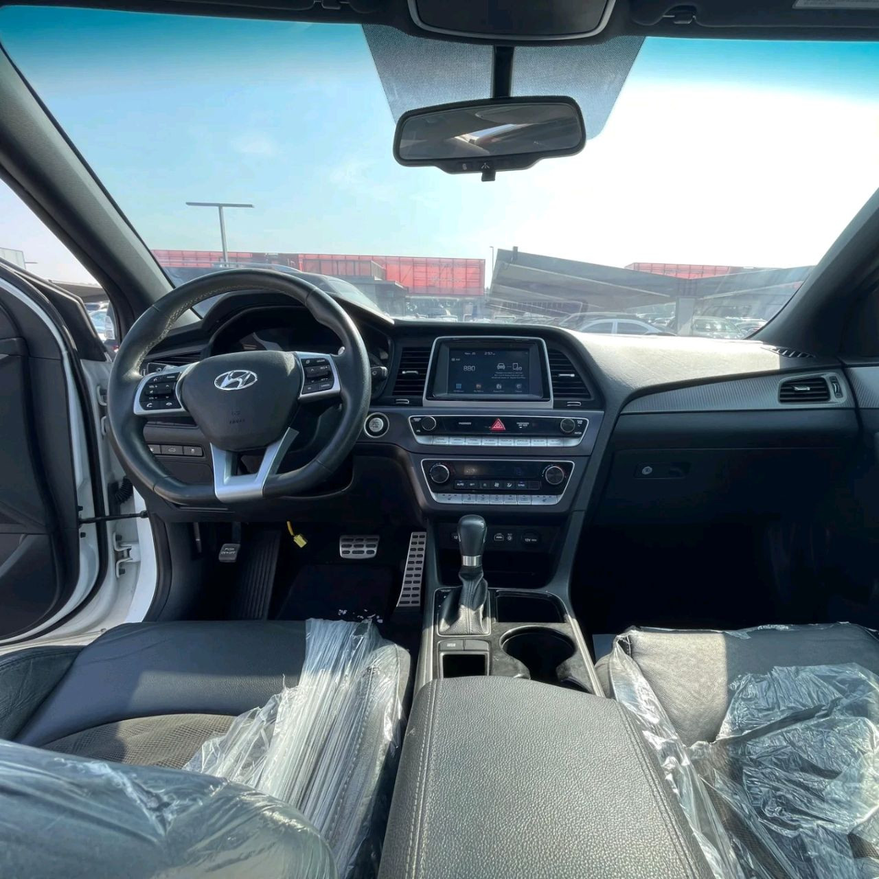 Hyundai Sonata - Image 9