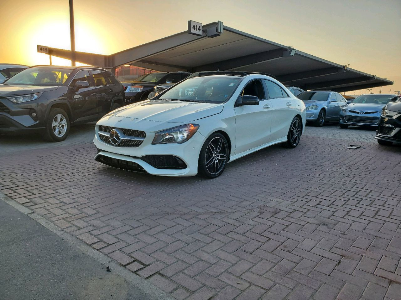 Mercedes Benz GLA - Image 8