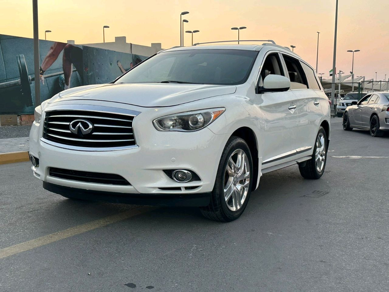 Infiniti JX-Series - Image 4