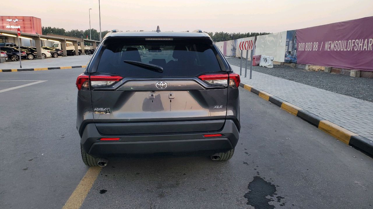 Toyota Rav 4 - Image 2