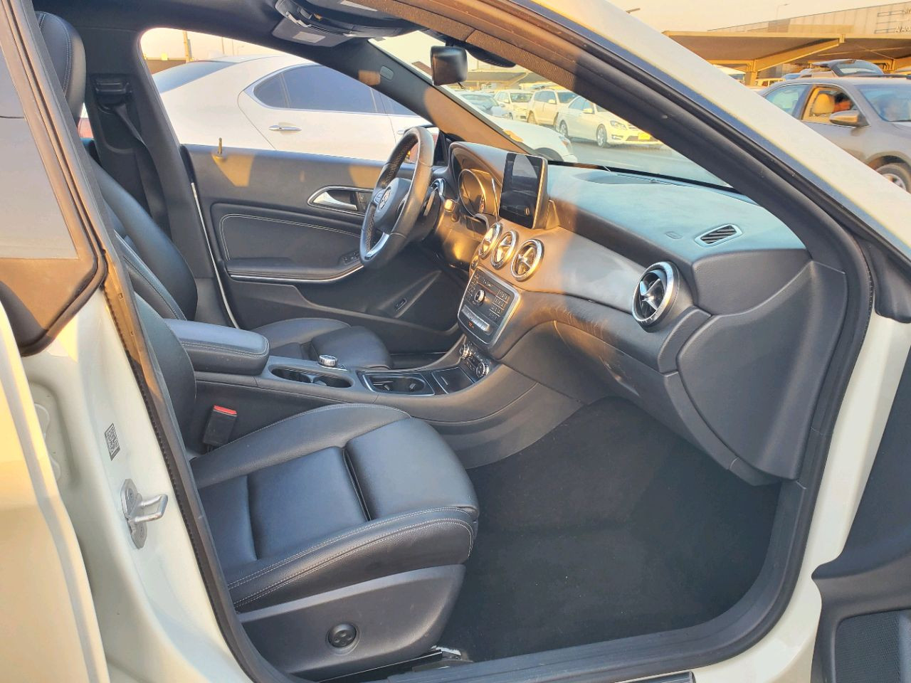 Mercedes Benz GLA - Image 14