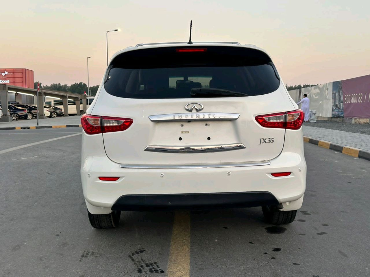 Infiniti JX-Series - Image 10