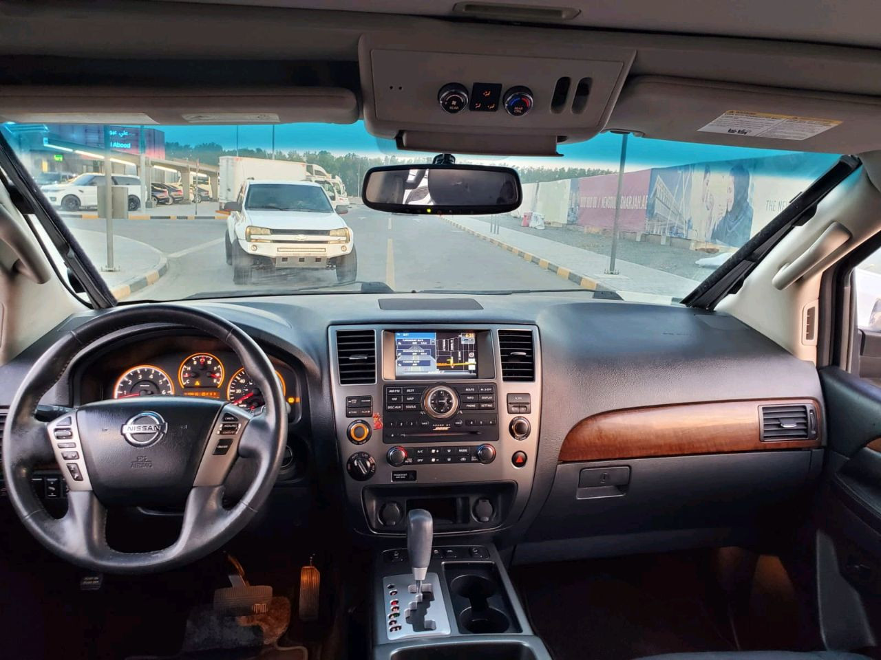 Nissan Armada - Image 6