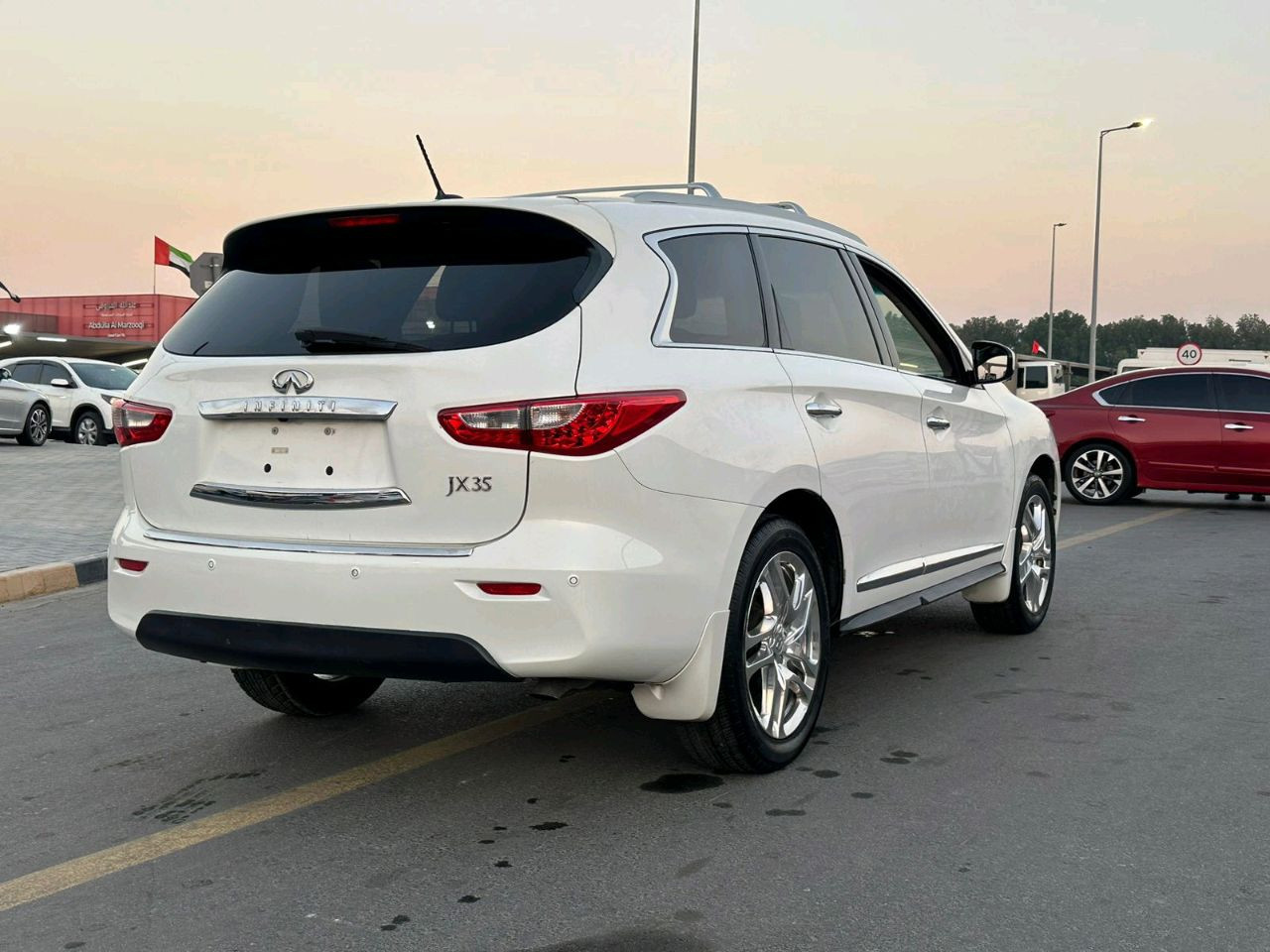 Infiniti JX-Series - Image 11