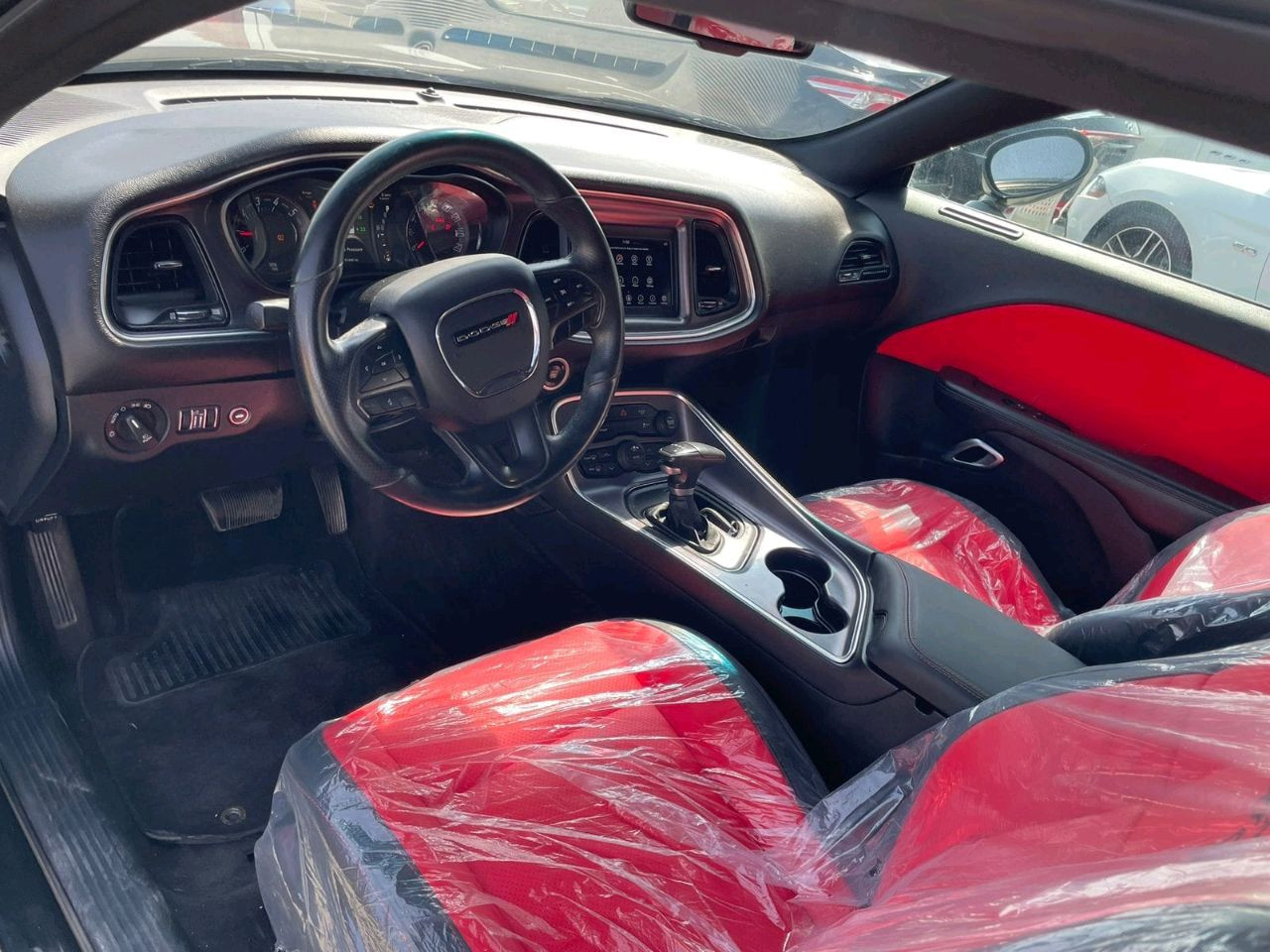 Dodge Challenger - Image 5
